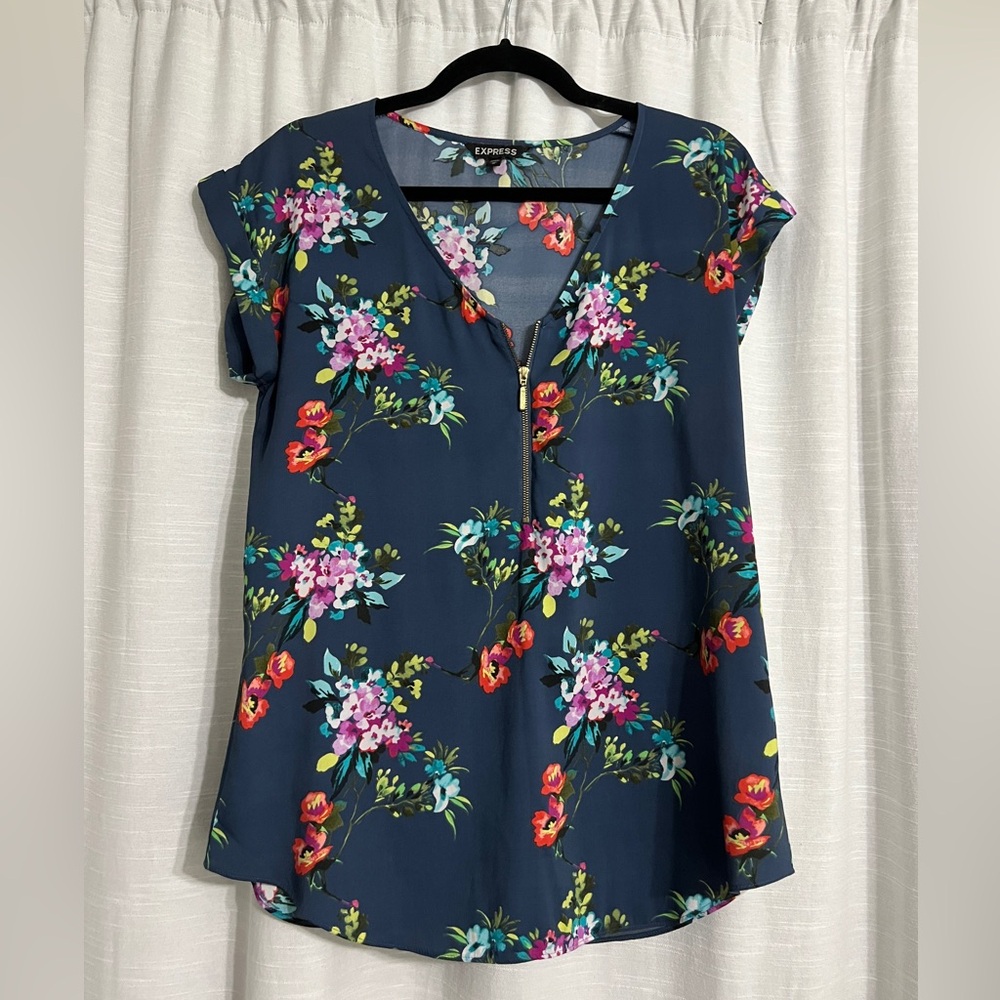 Front zip v neck blouse from Express in navy with floral print